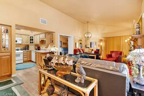 Entry Way - 14772 Chaparral Ln #15, Helendale, CA 92342 photo 1 of 2