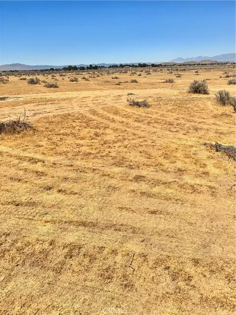 0 Nanticoke Rd, Apple Valley, CA 92307 photo 2