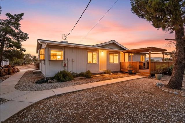 10636 Acanthus St, Phelan, CA 92371