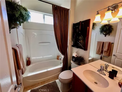 Bath - 19453 Verbena, Apple Valley, CA 92308 photo 1 of 4