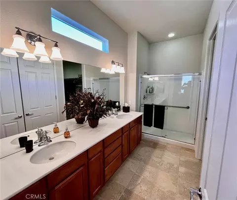 Bath - 19453 Verbena, Apple Valley, CA 92308 photo 3 of 4
