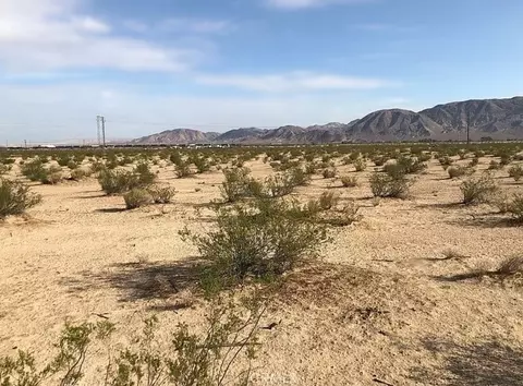 35251 Athletic Fld, Barstow, CA 92398 photo 3