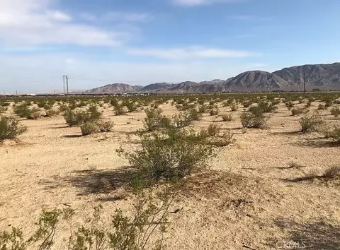 35251 Athletic Fld, Barstow, CA 92398 photo 3