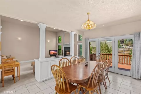 Dining - 5394 Pacific Crst, Wrightwood, CA 92397 photo 2 of 2