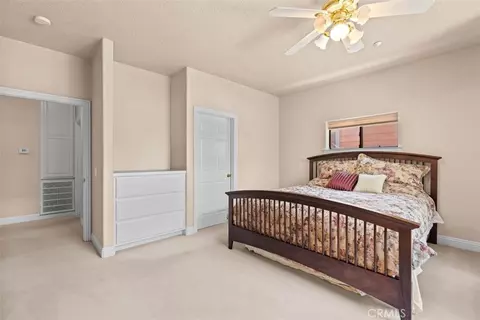 Bedroom - 5394 Pacific Crst, Wrightwood, CA 92397 photo 2 of 6