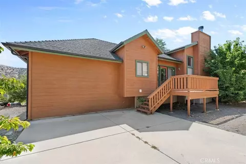 Exterior - 5394 Pacific Crst, Wrightwood, CA 92397 photo 6 of 6