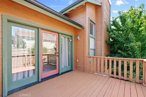Exterior - 5394 Pacific Crst, Wrightwood, CA 92397 photo 4 of 6