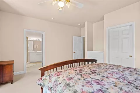 Bedroom - 5394 Pacific Crst, Wrightwood, CA 92397 photo 3 of 6