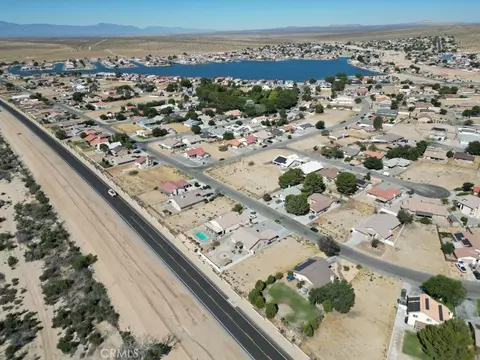 26827 Corona Dr, Helendale, CA 92342