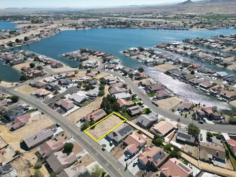 26481 Silver Lks, Helendale, CA 92342