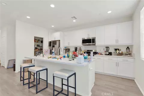 Kitchen - 13097 Lancaster, Hesperia, CA 92344 photo 1 of 2