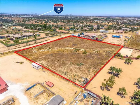 6589 Fremontia Rd, Oak Hills, CA 92344