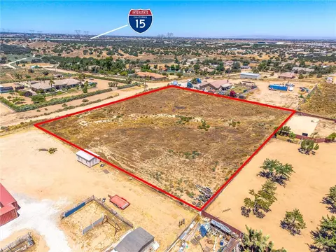 6589 Fremontia Rd, Oak Hills, CA 92344