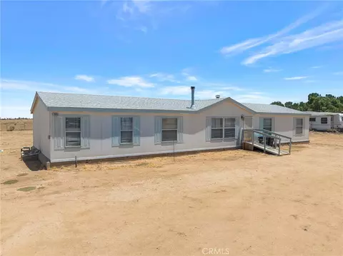 7625 Saratoga, Phelan, CA 92371 photo 2
