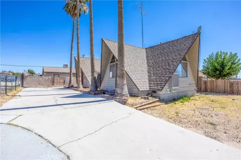 Exterior - 25567 Main, Barstow, CA 92311 photo 4 of 11