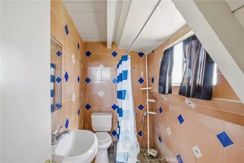 Bath - 25567 Main, Barstow, CA 92311 photo 1 of 2