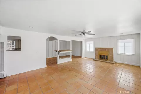 Living - 25567 Main, Barstow, CA 92311 photo 1 of 7