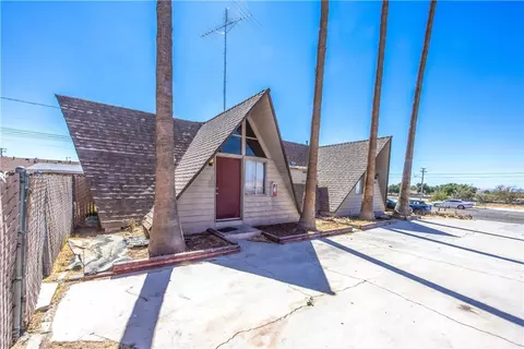 Exterior - 25567 Main, Barstow, CA 92311 photo 3 of 11