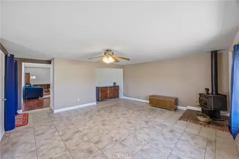 Living - 36703 Bel Air Fwy, Barstow, CA 92311 photo 2 of 2