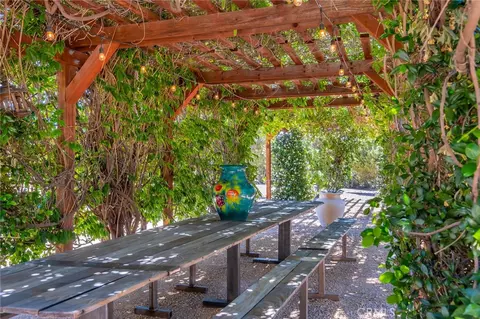 Exterior - 7026 Cataba Rd, Oak Hills, CA 92344 photo 4 of 11