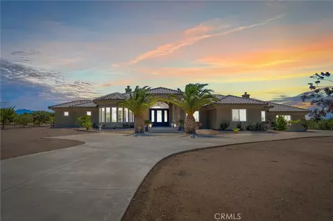 Exterior - 7026 Cataba Rd, Oak Hills, CA 92344 photo 11 of 11