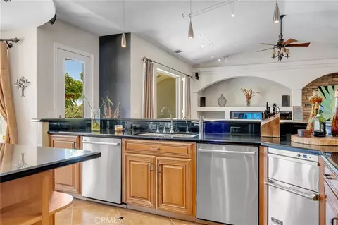 Kitchen - 7026 Cataba Rd, Oak Hills, CA 92344 photo 6 of 6