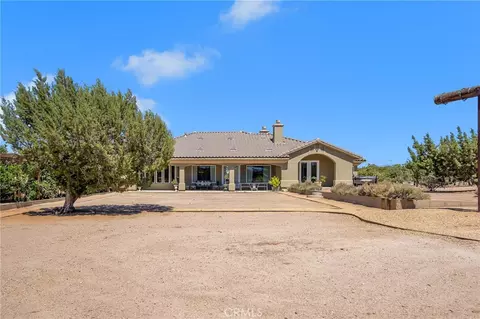 Exterior - 7026 Cataba Rd, Oak Hills, CA 92344 photo 9 of 11