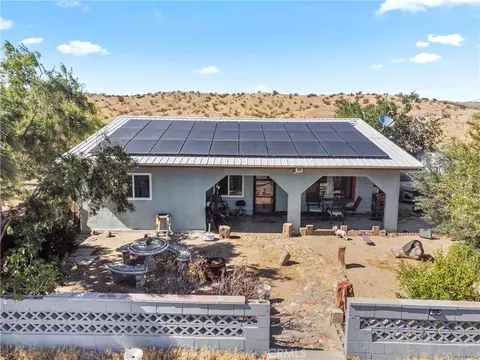 36769 Richards Ln, Barstow, CA 92311