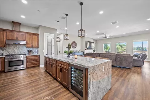 Kitchen - 10313 Union, Cherry Valley, CA 92223 photo 3 of 5