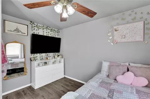 Bedroom - 18128 Catalpa St, Hesperia, CA 92345 photo 3 of 6