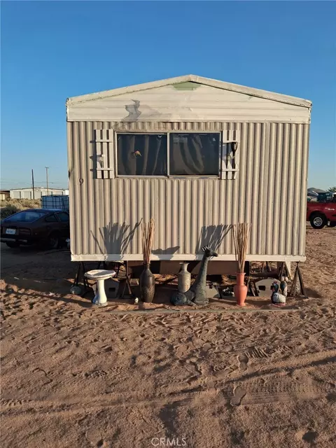 37347 Mulberry Rd, Hinkley, CA 92347 photo 3
