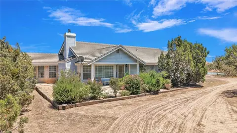 8172 Coyote, Hesperia, CA 92344 photo 2