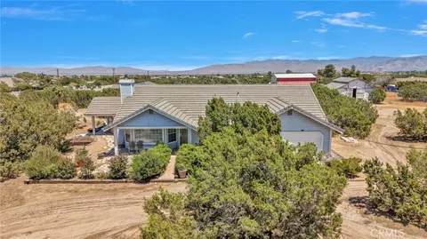 8172 Coyote, Hesperia, CA 92344 photo 3