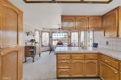 8172 Coyote, Hesperia, CA 92344 photo 16