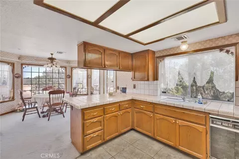 8172 Coyote, Hesperia, CA 92344 photo 14