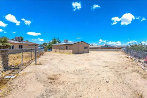 Exterior - 2037 Sequoia, Barstow, CA 92311 photo 7 of 9