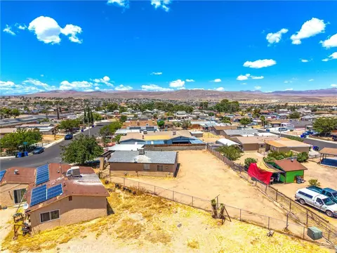 View/Area - 2037 Sequoia, Barstow, CA 92311 photo 7 of 17
