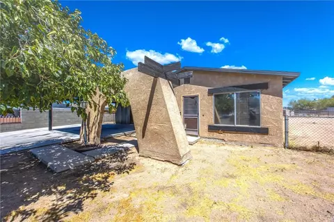 Exterior - 2037 Sequoia, Barstow, CA 92311 photo 3 of 9
