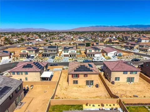View/Area - 8844 Glencliff Ave, Hesperia, CA 92345 photo 4 of 6