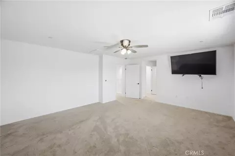 Entry Way - 8844 Glencliff Ave, Hesperia, CA 92345 photo 13 of 15
