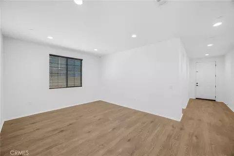 Living - 8844 Glencliff Ave, Hesperia, CA 92345 photo 4 of 6