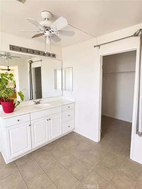 Bath - 13116 Sunnyvale Ct, Hesperia, CA 92344 photo 1 of 3