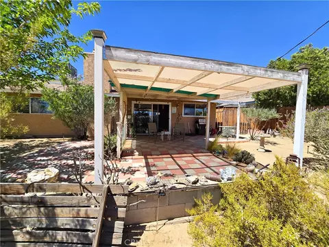 23911 Tahquitz, Apple Valley, CA 92307 photo 19