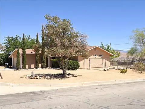 23911 Tahquitz, Apple Valley, CA 92307 photo 23
