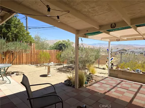 23911 Tahquitz, Apple Valley, CA 92307 photo 12