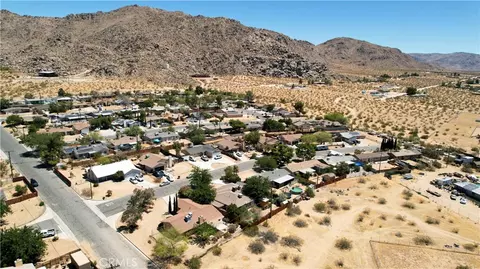 23911 Tahquitz, Apple Valley, CA 92307 photo 31