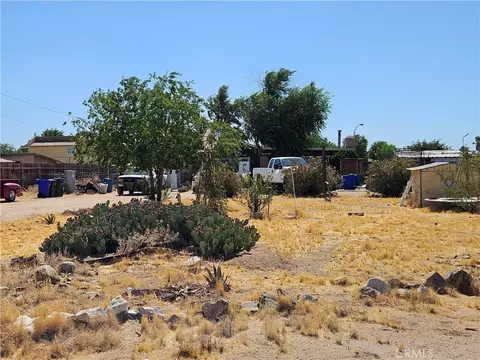18652 Bellflower, Adelanto, CA 92301 photo 6