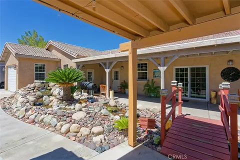Exterior - 12776 Skyline Rnch, Apple Valley, CA 92308 photo 7 of 17