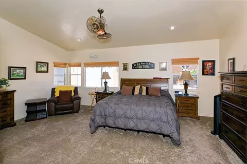 Bedroom - 12776 Skyline Rnch, Apple Valley, CA 92308 photo 4 of 6