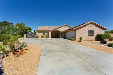 Exterior - 12776 Skyline Rnch, Apple Valley, CA 92308 photo 3 of 17